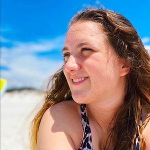 Meet your Posher, Alaina